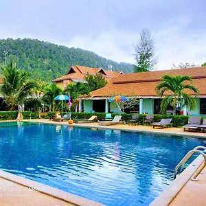 Resort Banana ***
