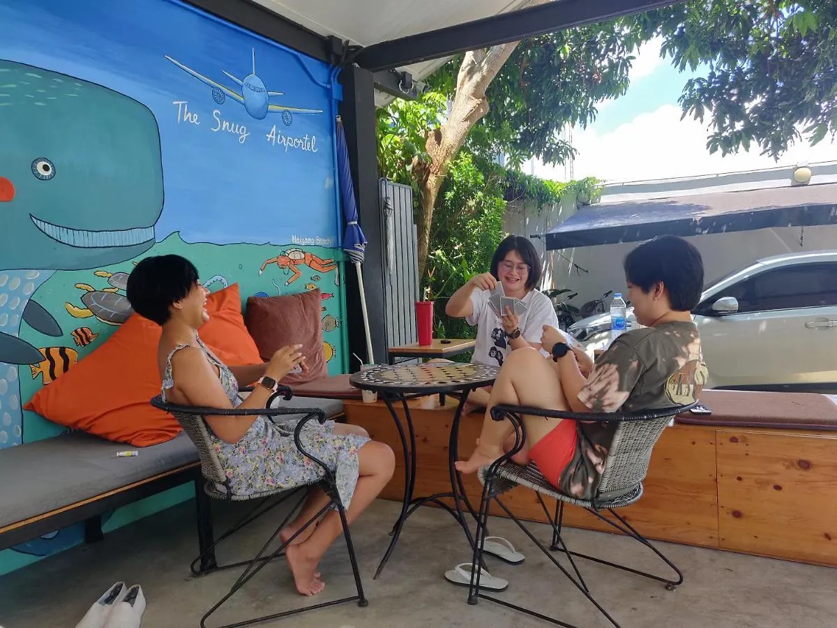 The Snug Airportel - Phuket Airport Nai Yang-stranden Gæstehus